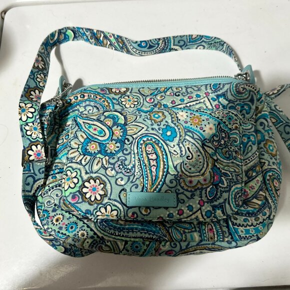 NWOT Vera Bradley Carson Shouder Bag / Daisy Dot Paisley - Picture 1 of 5